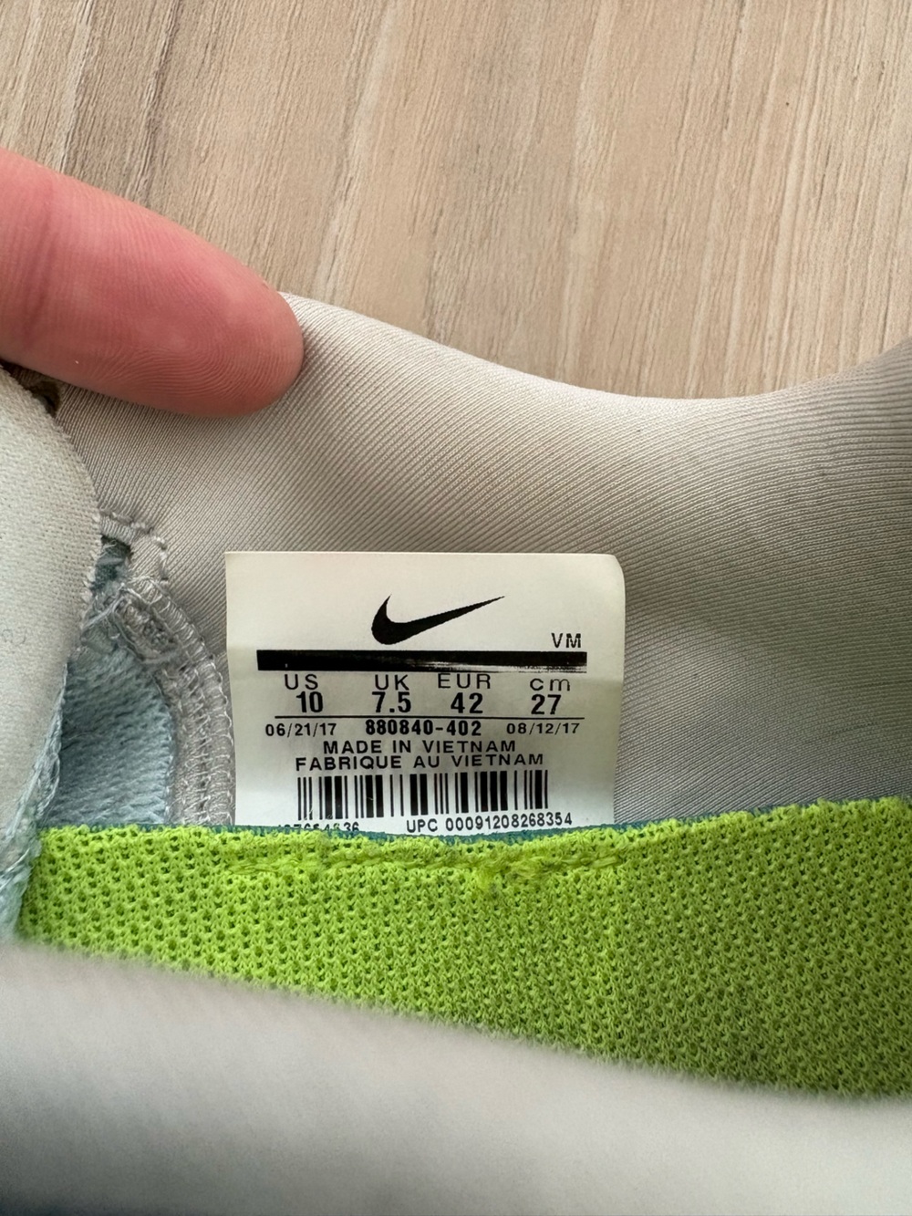 Nike Women's Free RN 2017 Running Shoes - Picture 7 of 7